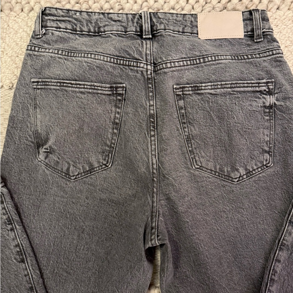 NWOT - Zara high rise slim mom jeans - size 30 - Picture 6 of 8